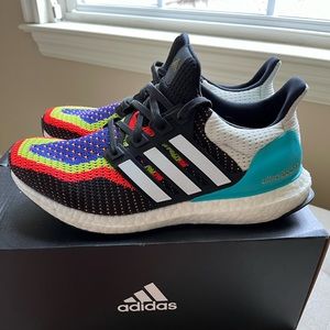 Adidas UltraBoost Women’s Size 6.5
